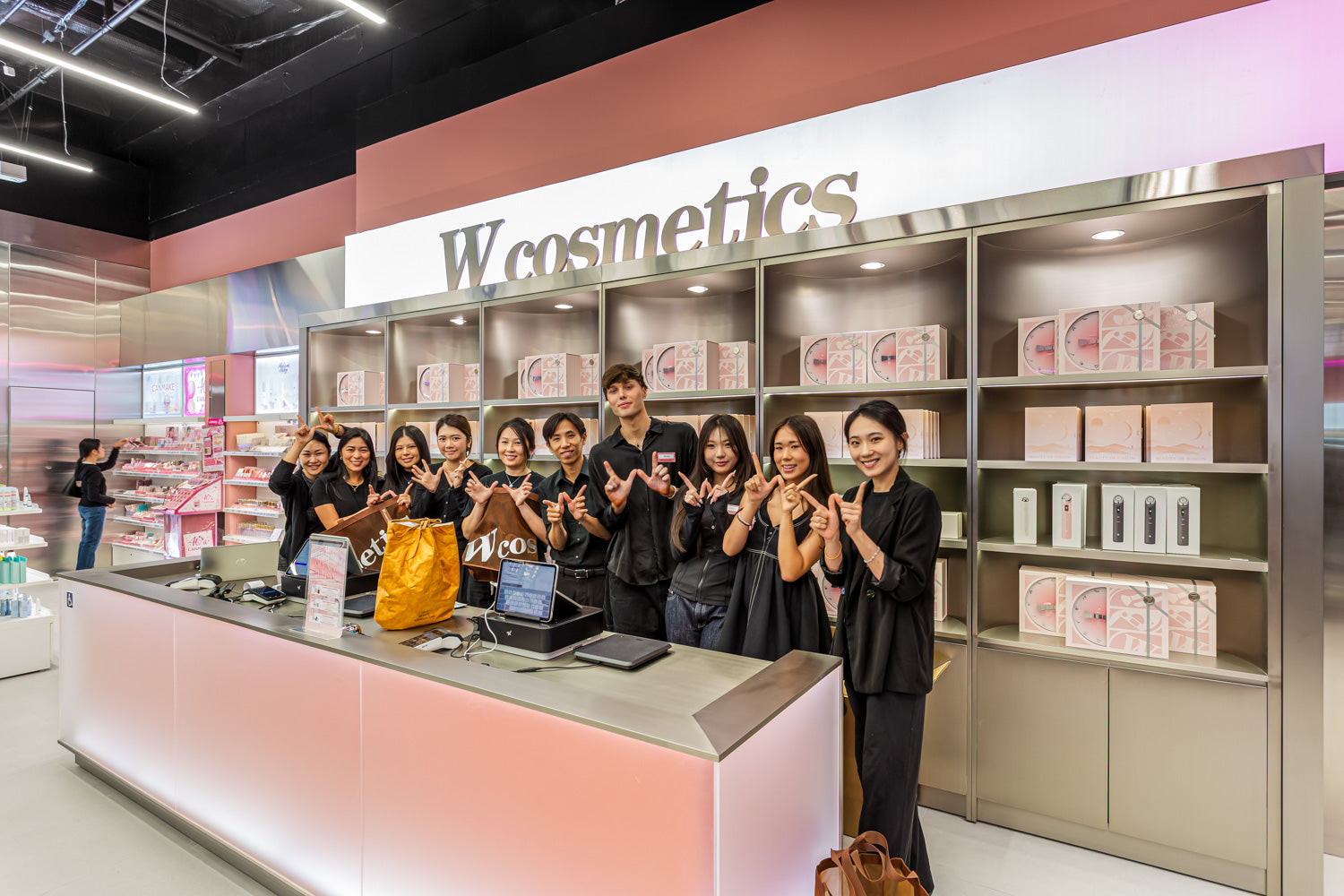Kia Ora, Auckland! W cosmetics has landed