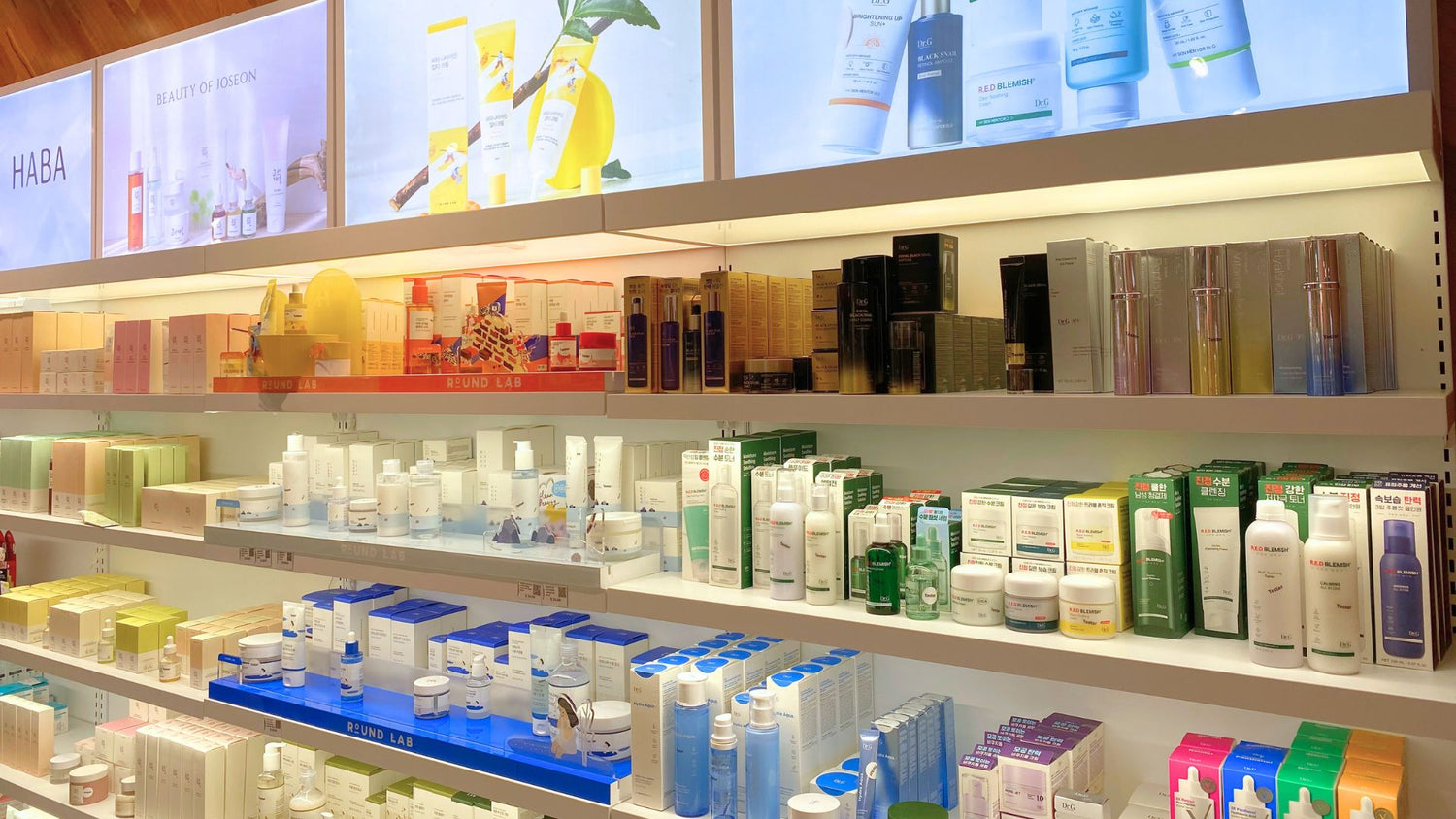 Exciting news! W cosmetics has officially opened our newest store in Bondi! 🌊✨