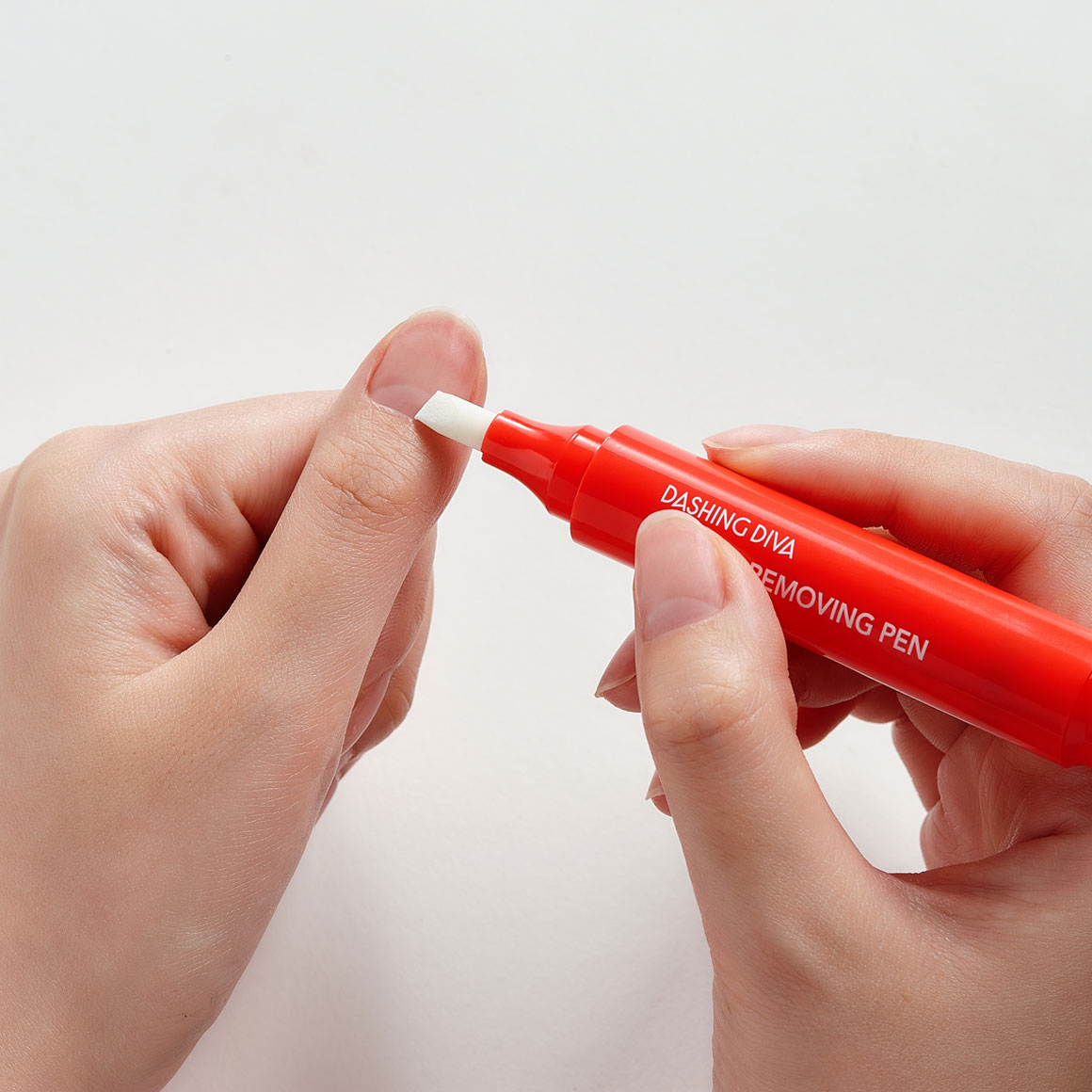 Dashing Diva Cuticle Removing Pen