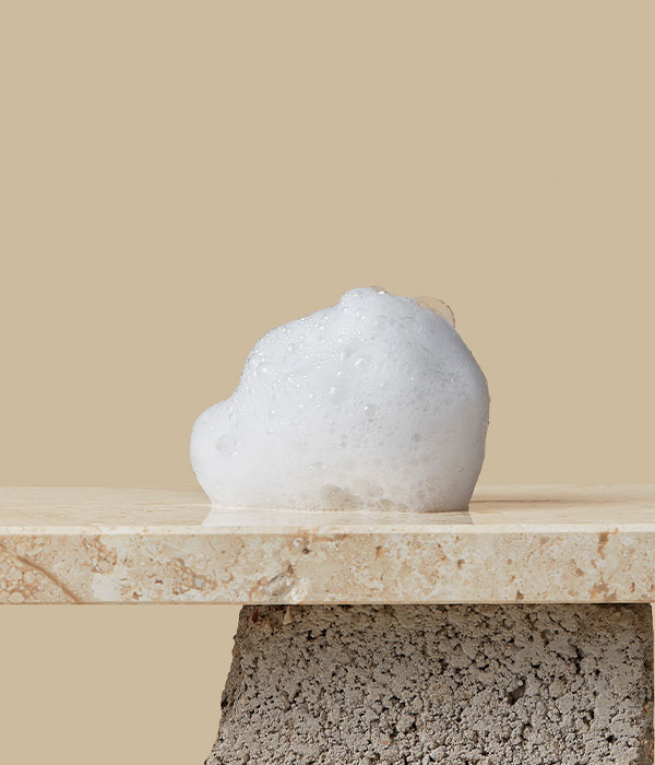 Dear Klairs Gentle Black Facial Cleanser 140ml