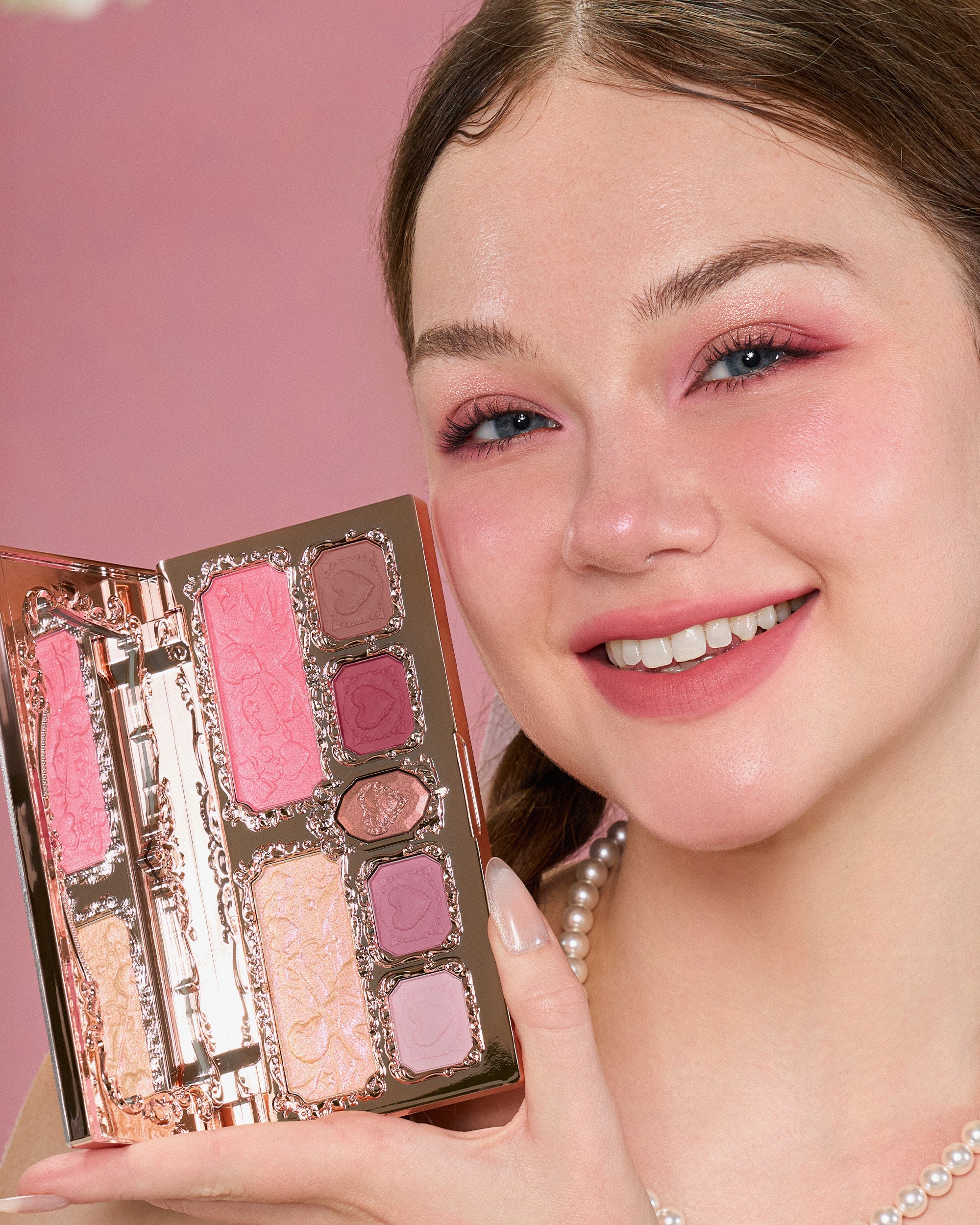 Flower Knows Strawberry Cupid Collection Make-up Palette