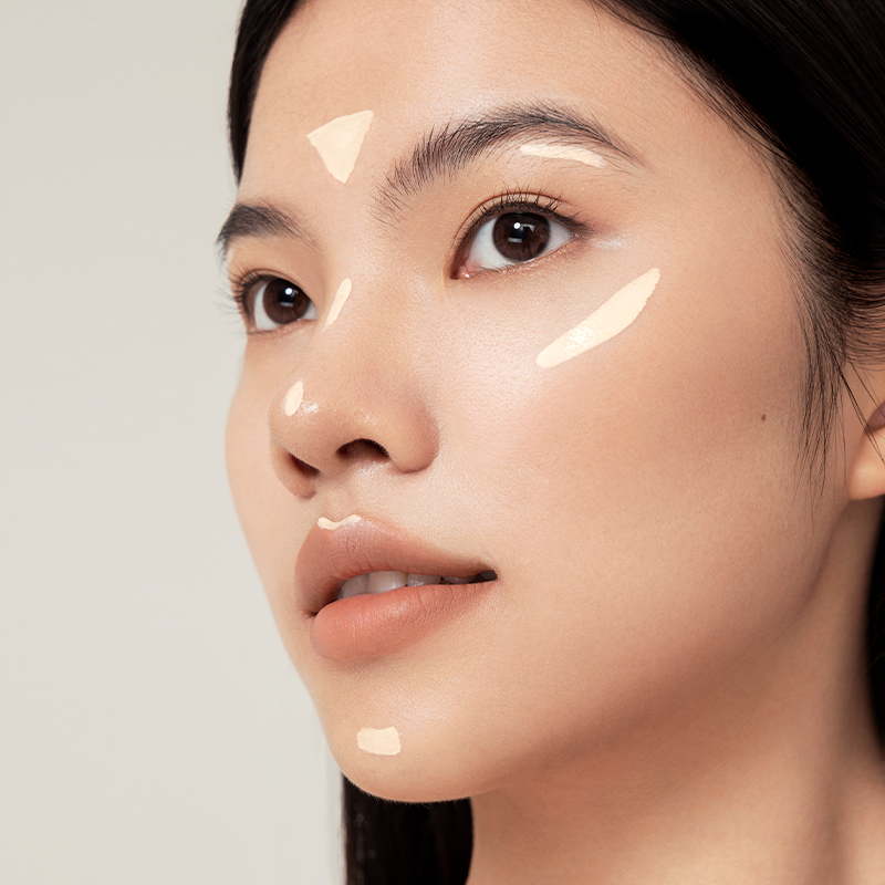 INTO YOU Liquid Highlighter & Contour